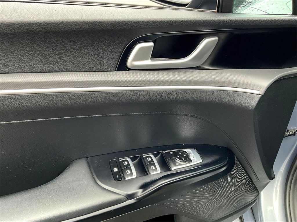 2021 Kia K5 LXS - Photo 36