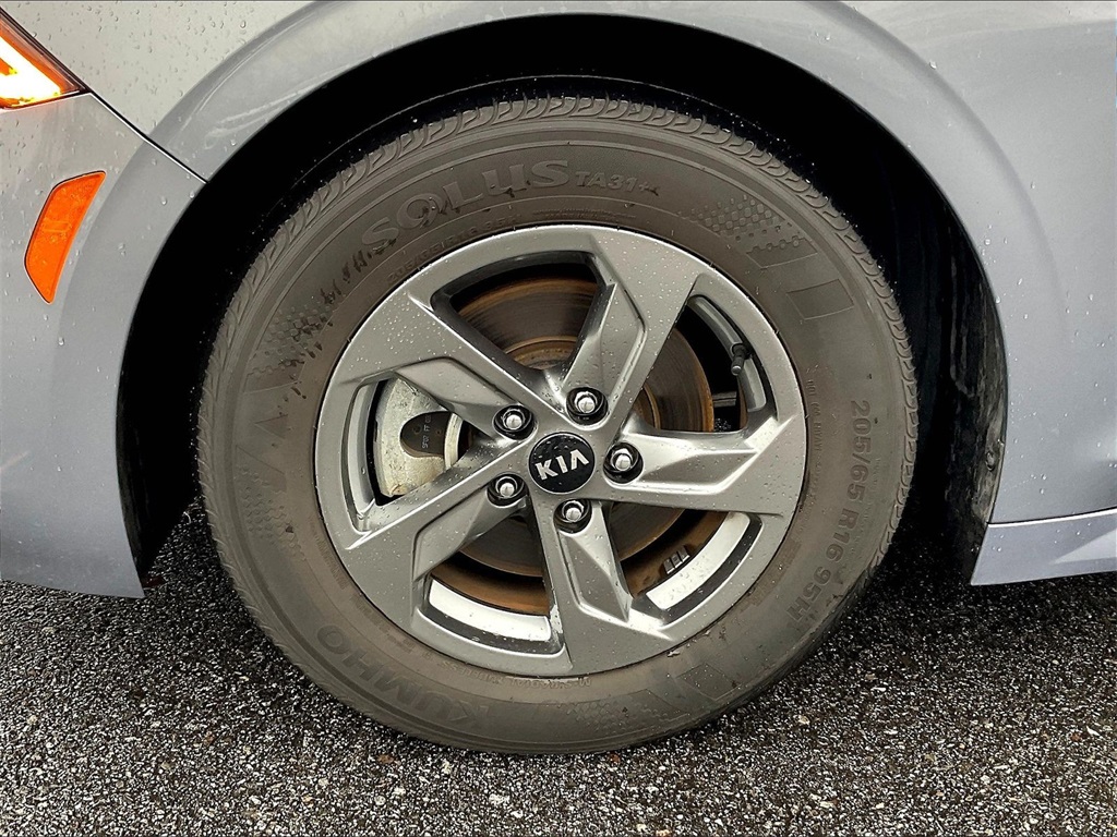 2021 Kia K5 LXS - Photo 7