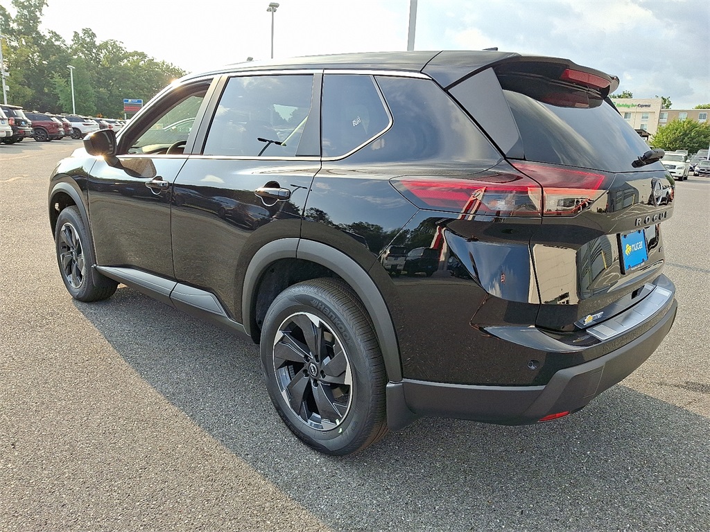 2025 Nissan Rogue SV - Photo 3