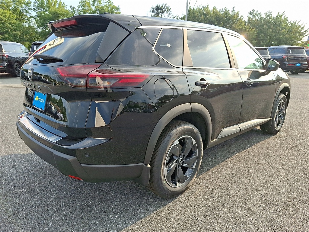 2025 Nissan Rogue SV - Photo 4