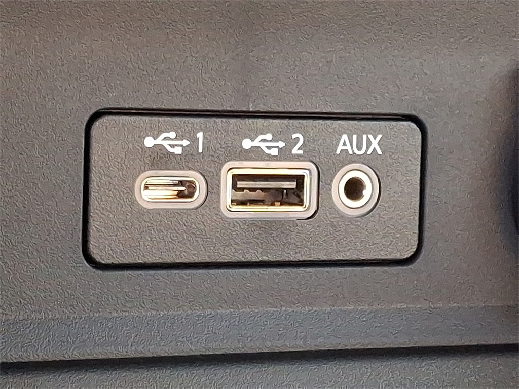 2025 Nissan Sentra SR - Photo 17