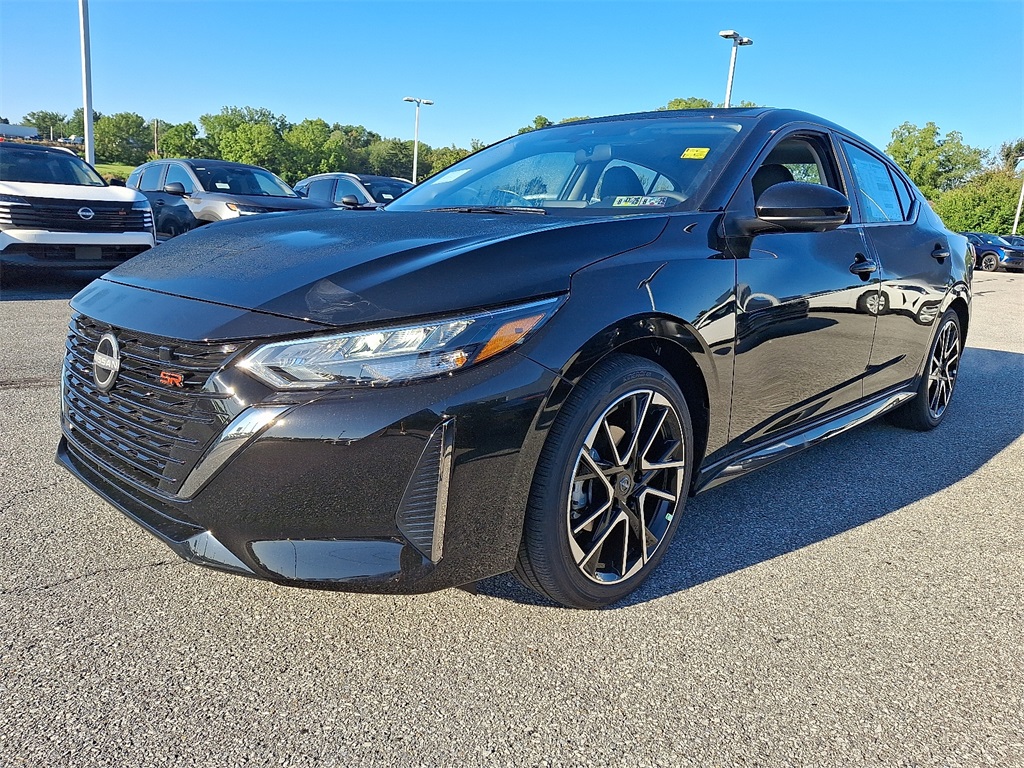 2025 Nissan Sentra SR - Photo 2