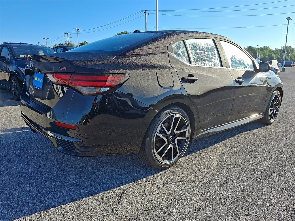 2025 Nissan Sentra SR - Photo 3