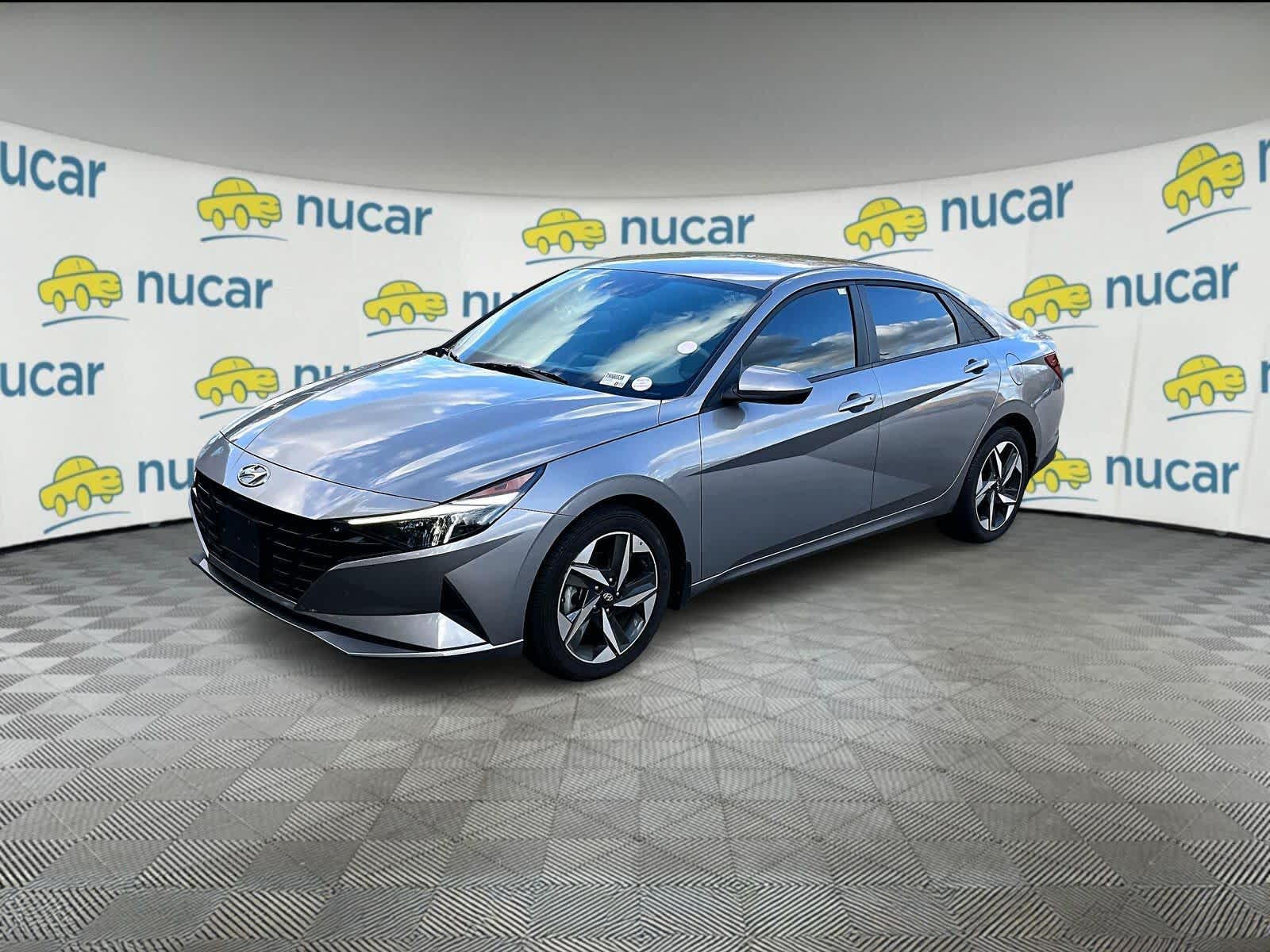 2023 Hyundai Elantra SEL - Photo 2
