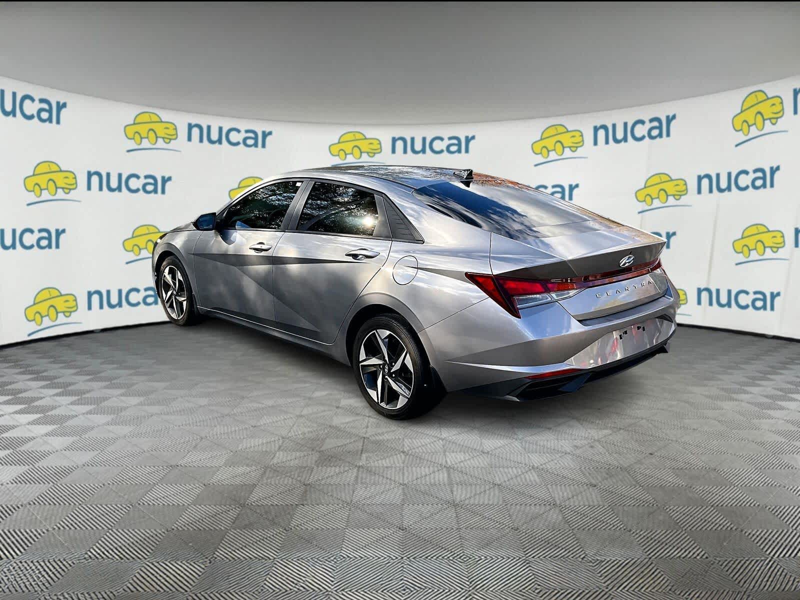 2023 Hyundai Elantra SEL - Photo 3