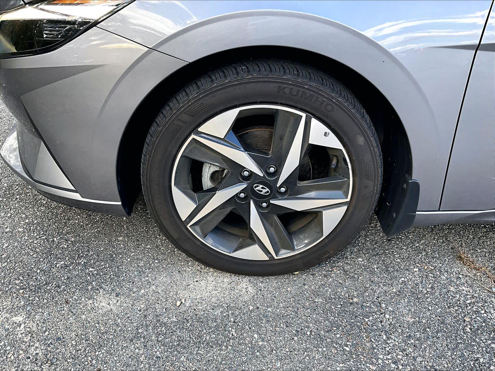 2023 Hyundai Elantra SEL - Photo 4