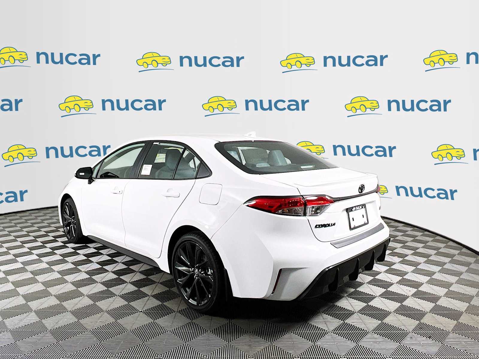 2026 Toyota Corolla SE - Photo 4