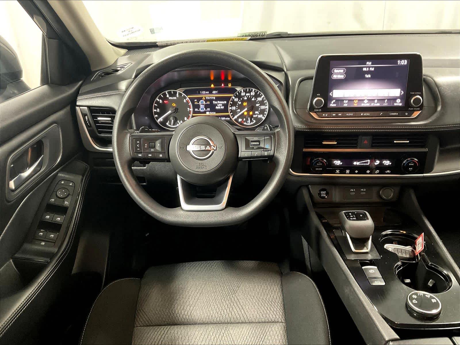 2024 Nissan Rogue SV - Photo 17