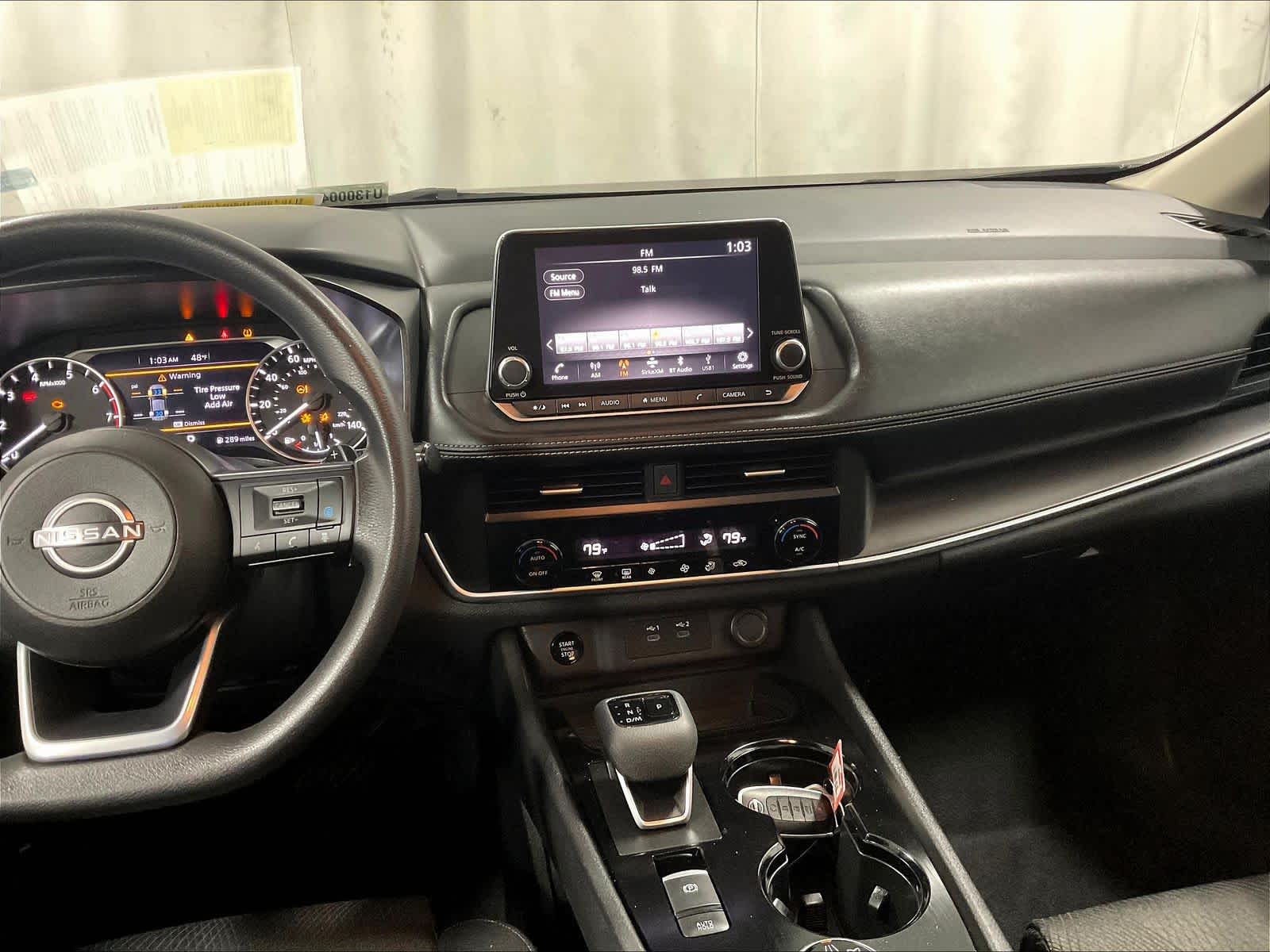 2024 Nissan Rogue SV - Photo 18