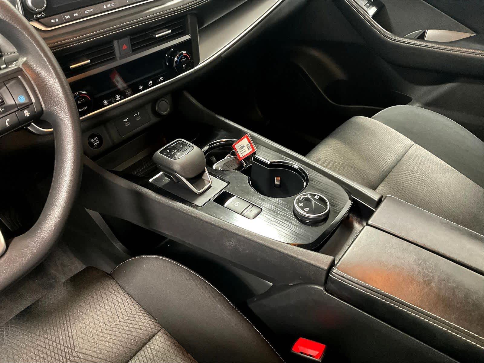 2024 Nissan Rogue SV - Photo 20