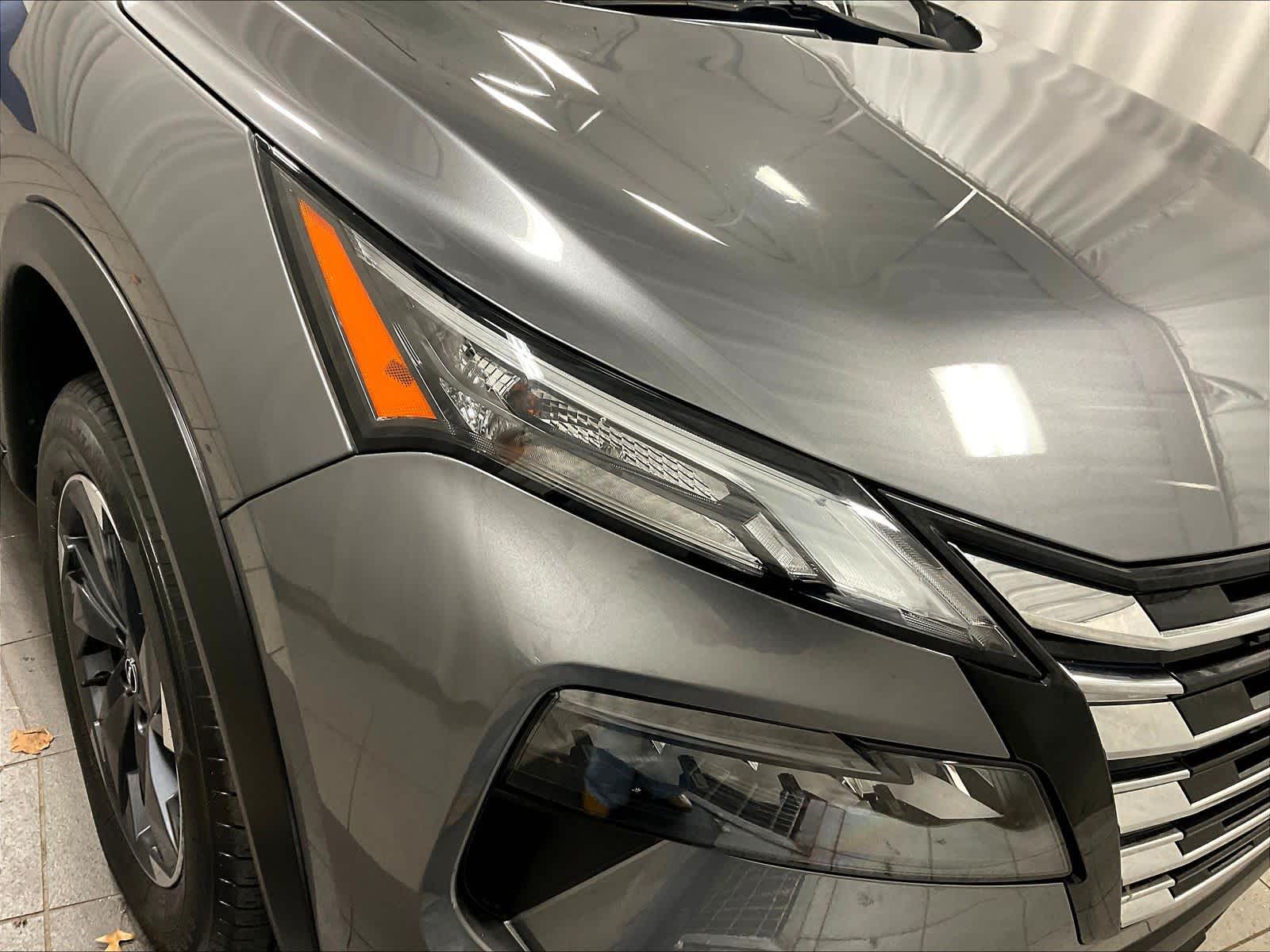 2024 Nissan Rogue SV - Photo 32