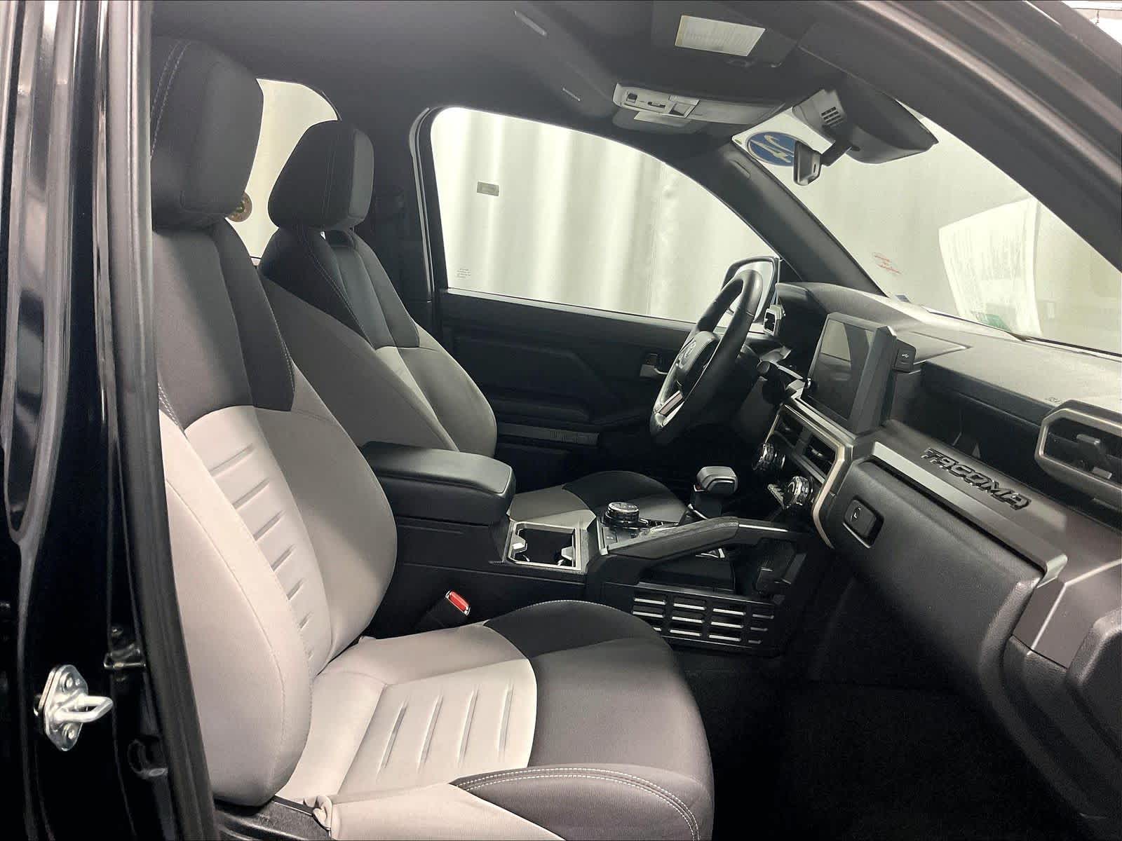 2024 Toyota Tacoma TRD Off Road - Photo 11