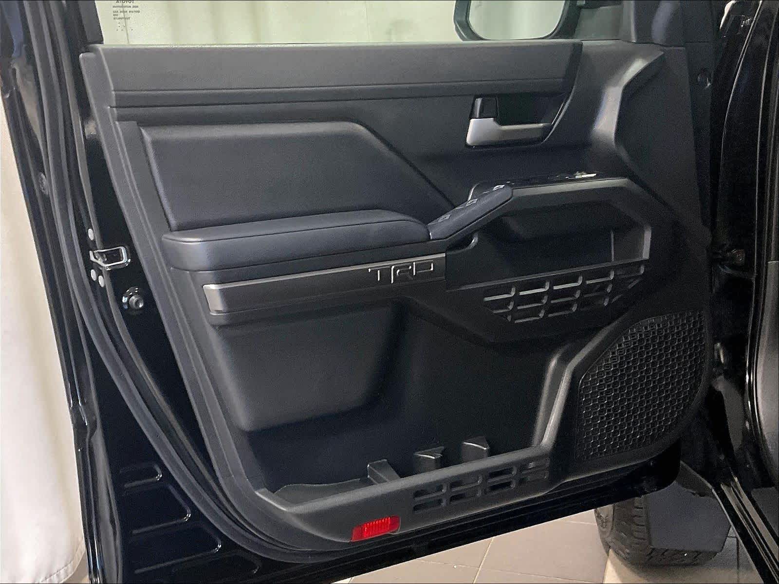 2024 Toyota Tacoma TRD Off Road - Photo 9