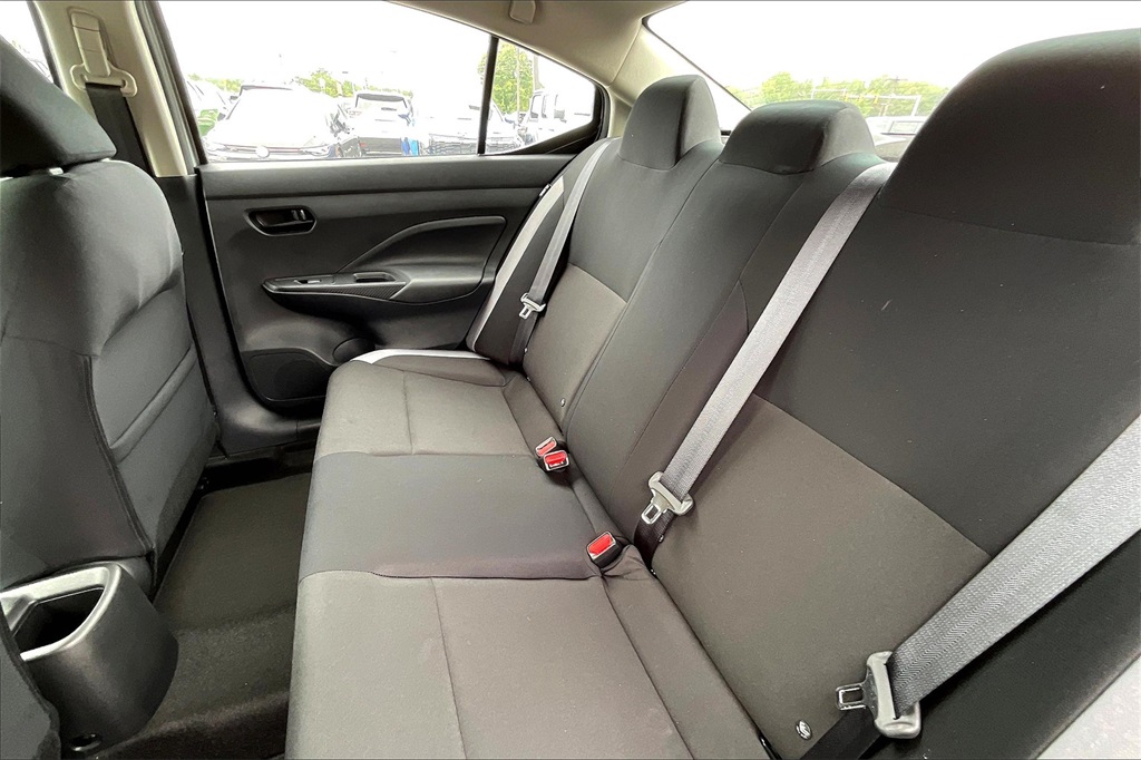 2025 Nissan Versa 1.6 S - Photo 15