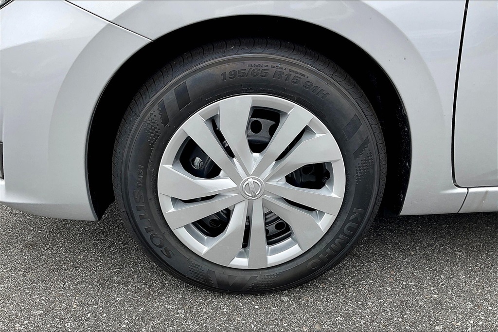 2025 Nissan Versa 1.6 S - Photo 8