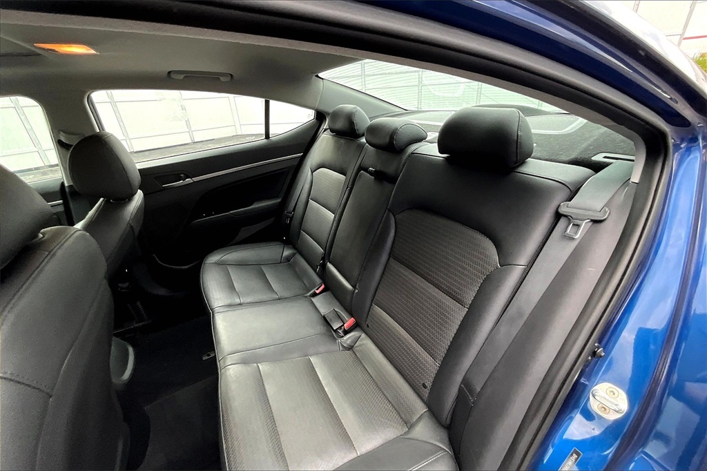2017 Hyundai Elantra Limited - Photo 15