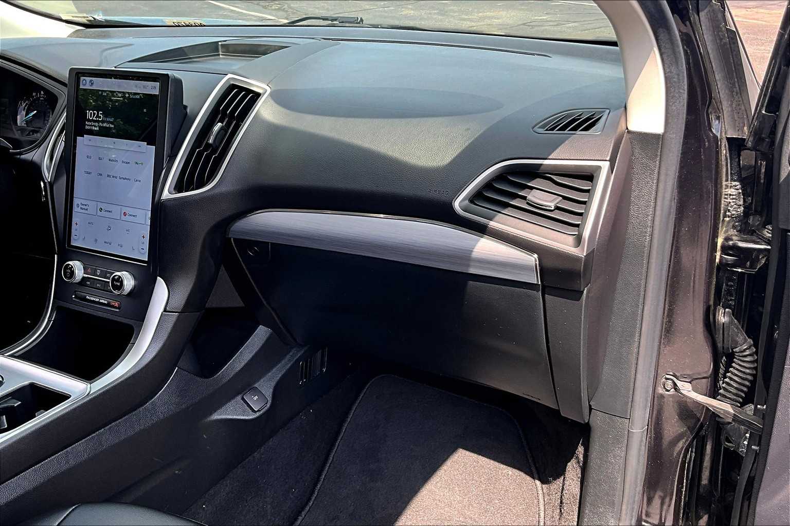 2022 Ford Edge SEL - Photo 13