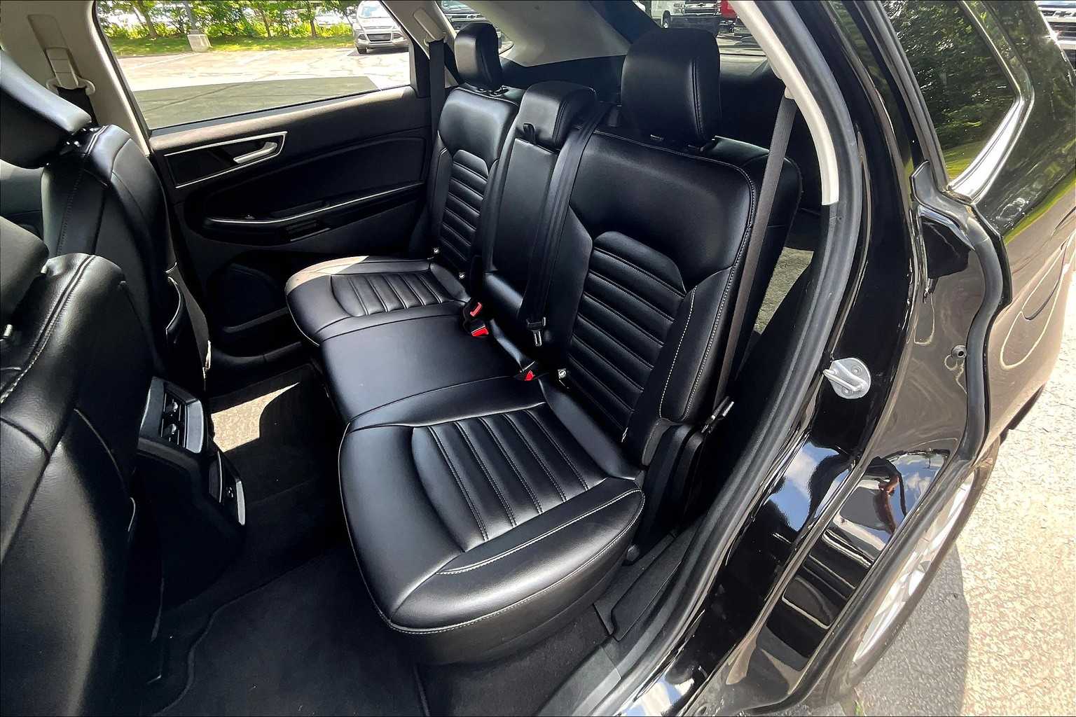 2022 Ford Edge SEL - Photo 14