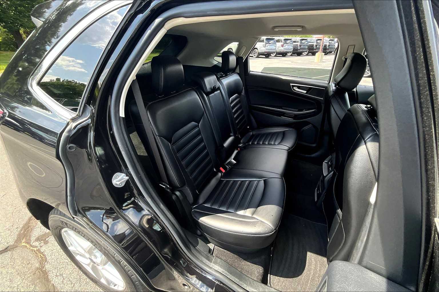 2022 Ford Edge SEL - Photo 15