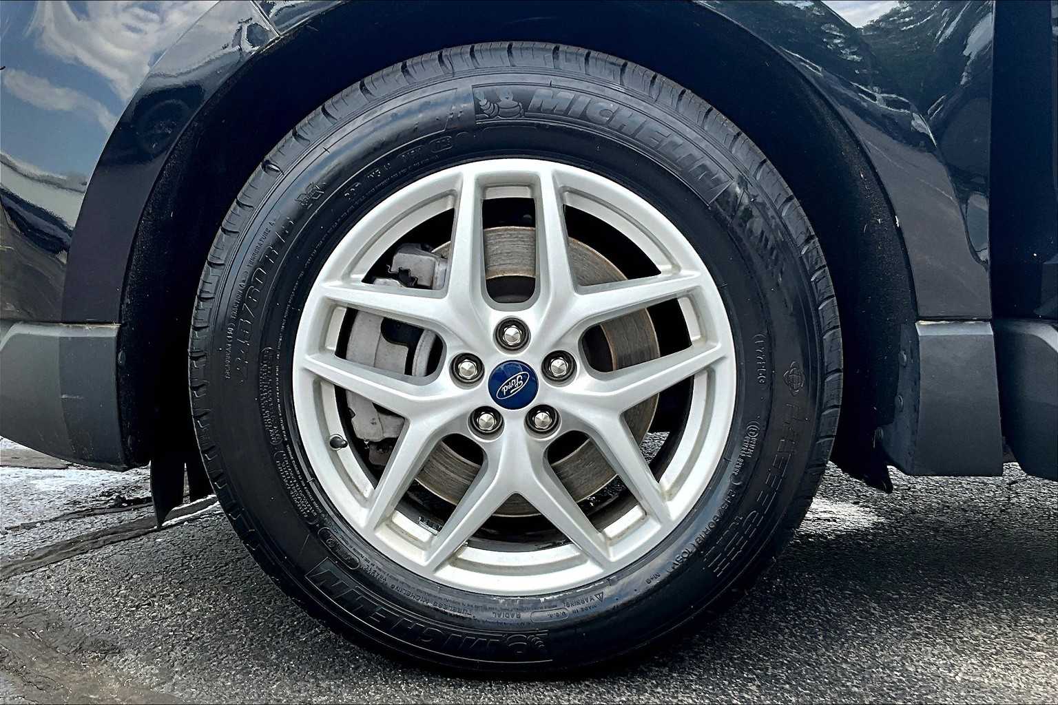 2022 Ford Edge SEL - Photo 7