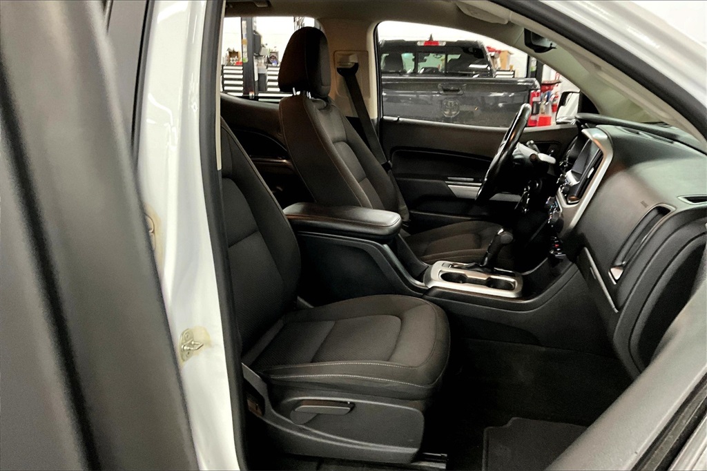 2018 Chevrolet Colorado LT - Photo 11
