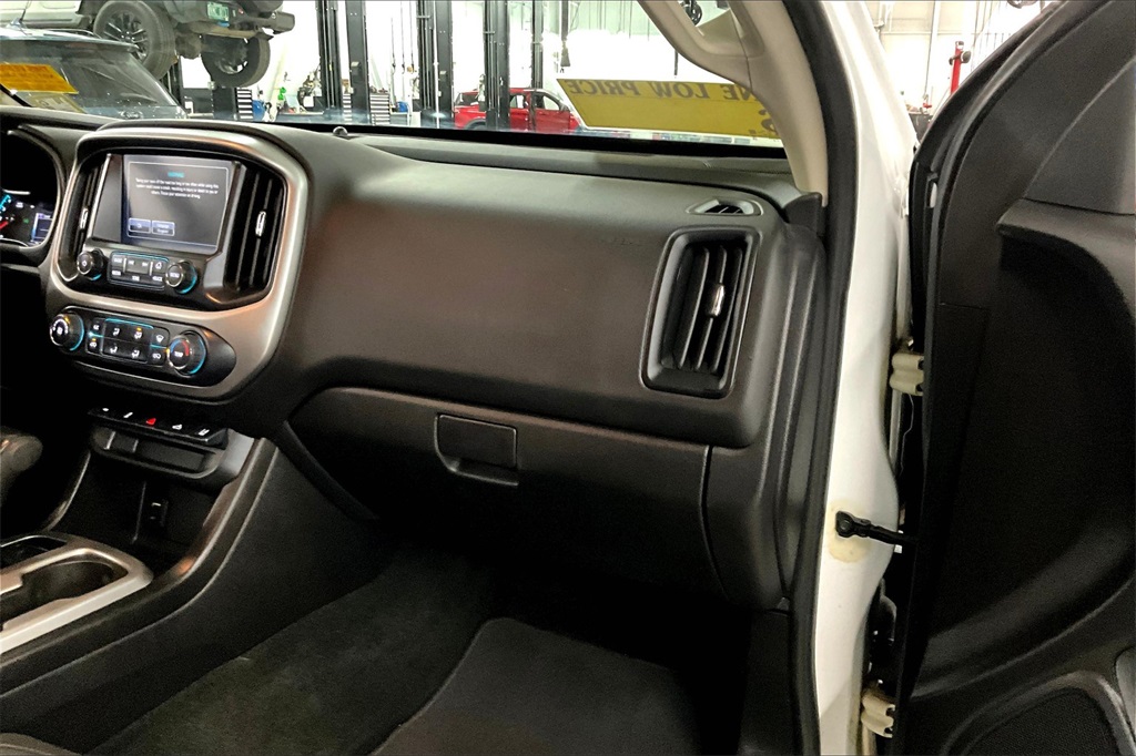 2018 Chevrolet Colorado LT - Photo 13