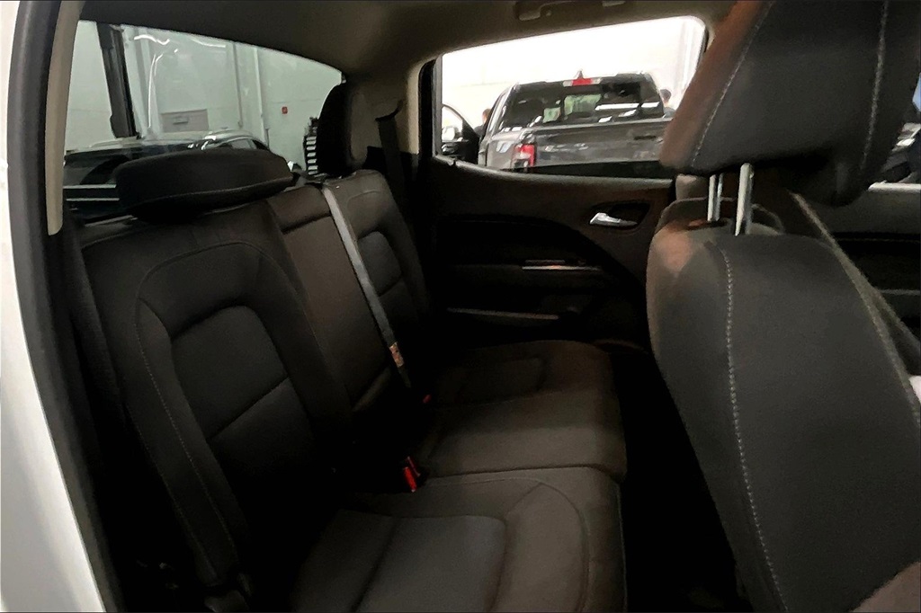2018 Chevrolet Colorado LT - Photo 16