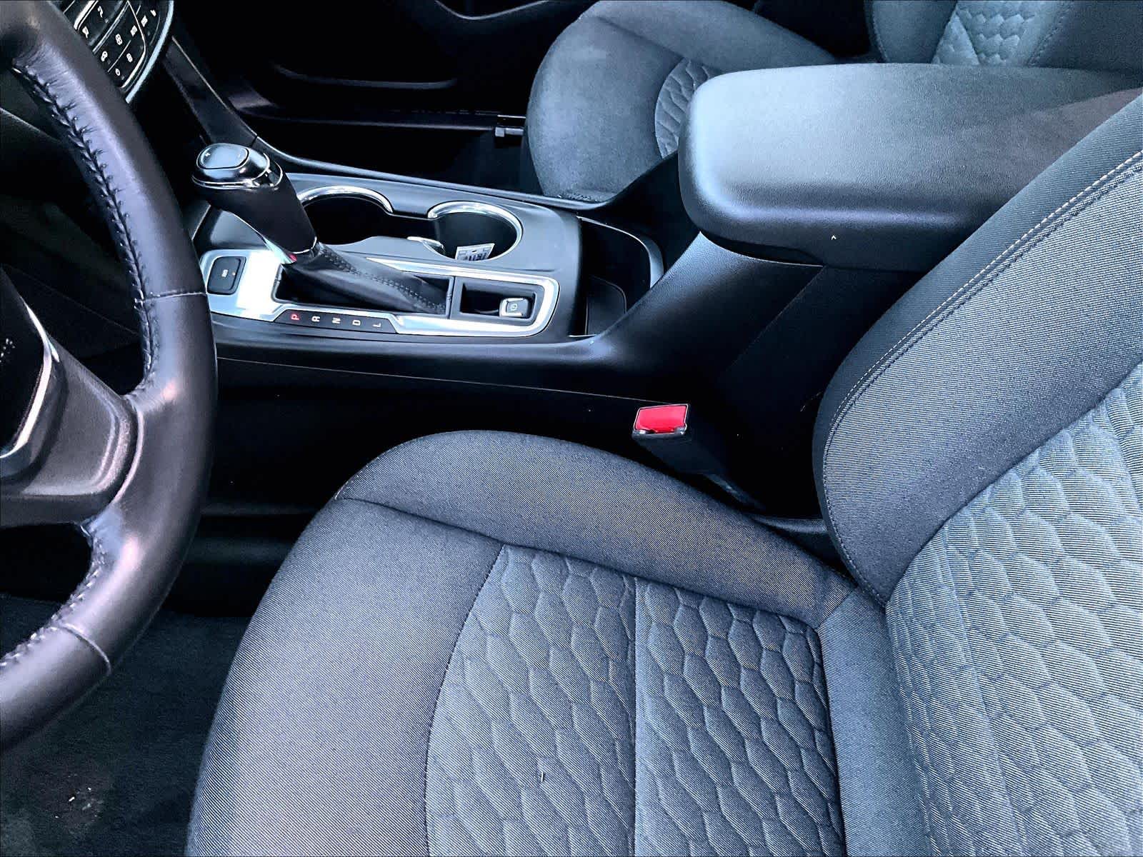 2019 Chevrolet Equinox LT - Photo 20