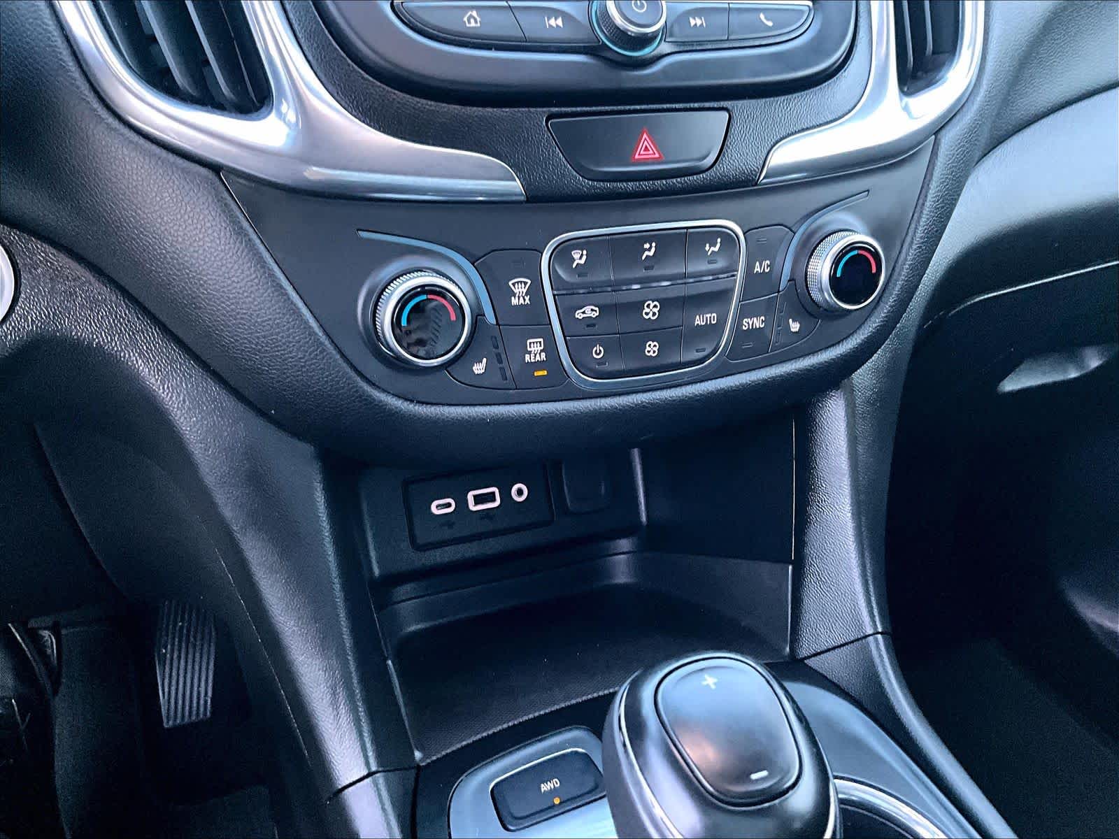 2019 Chevrolet Equinox LT - Photo 25