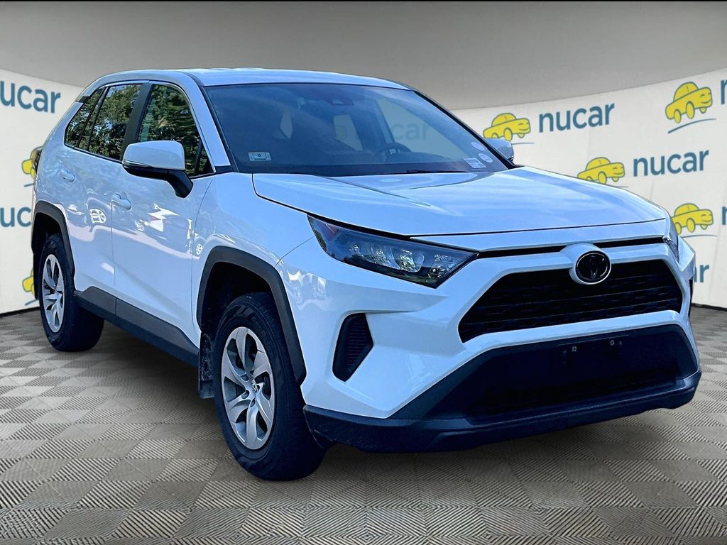 2022 Toyota RAV4 LE
