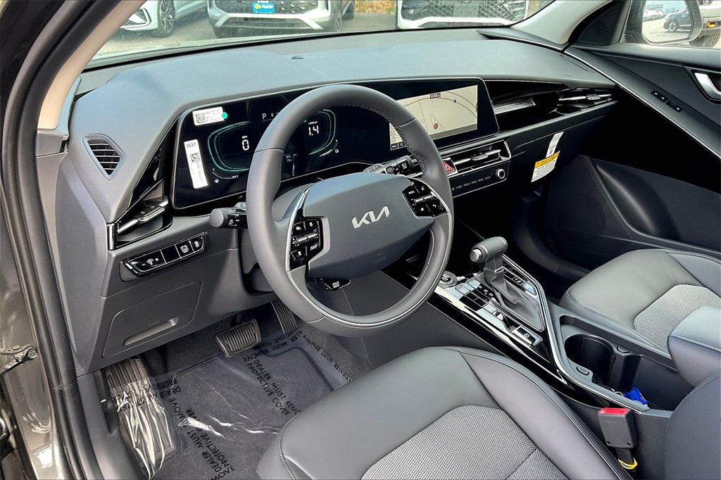 2025 Kia Niro EX - Photo 9