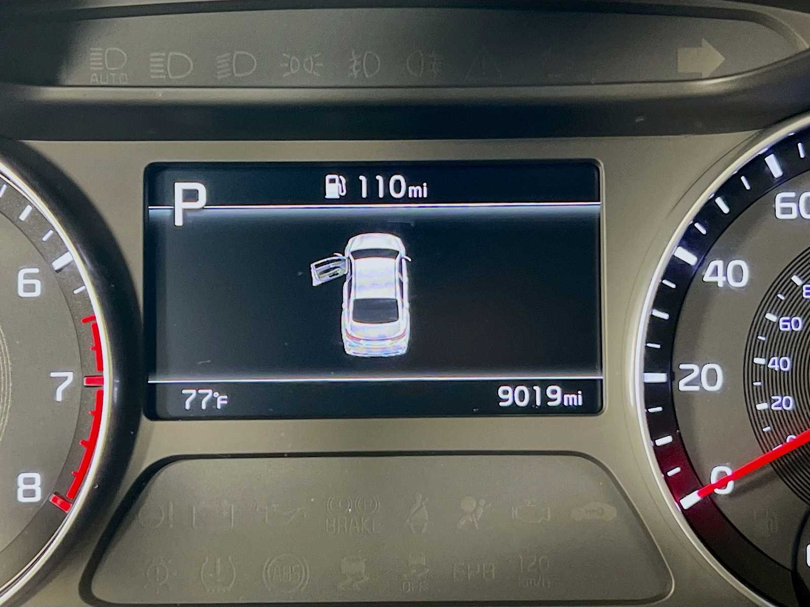 2024 Kia Forte LXS - Photo 12