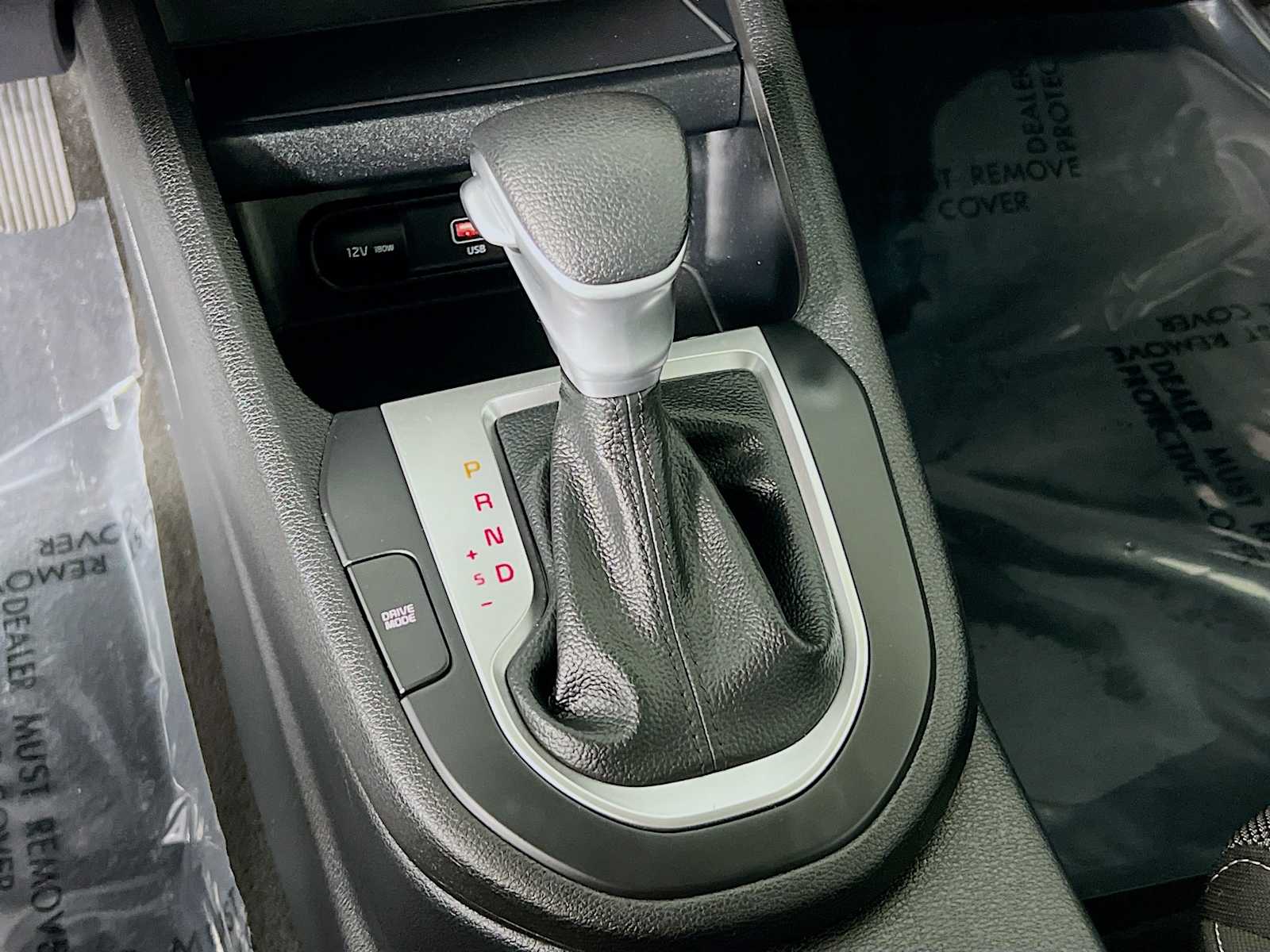 2024 Kia Forte LXS - Photo 16