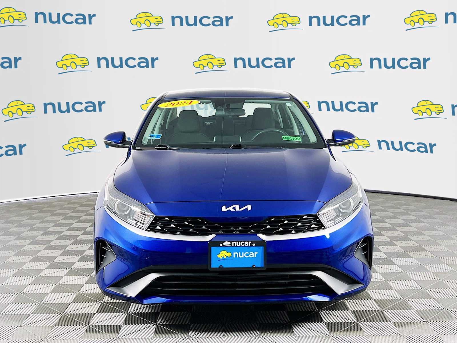 2024 Kia Forte LXS - Photo 2