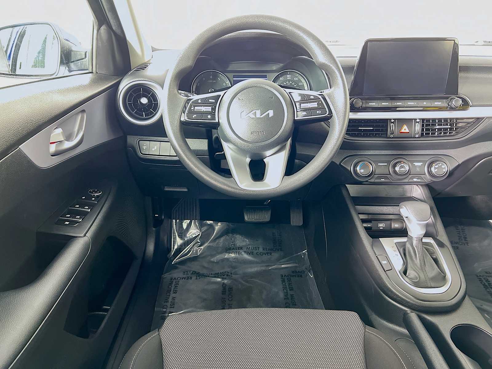 2024 Kia Forte LXS - Photo 21