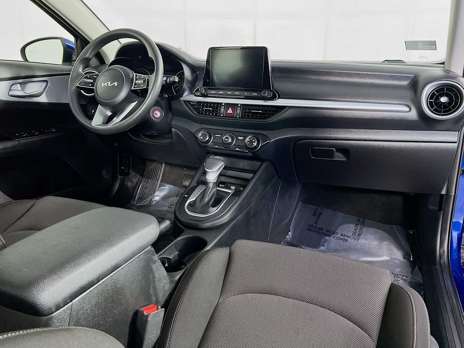 2024 Kia Forte LXS - Photo 27