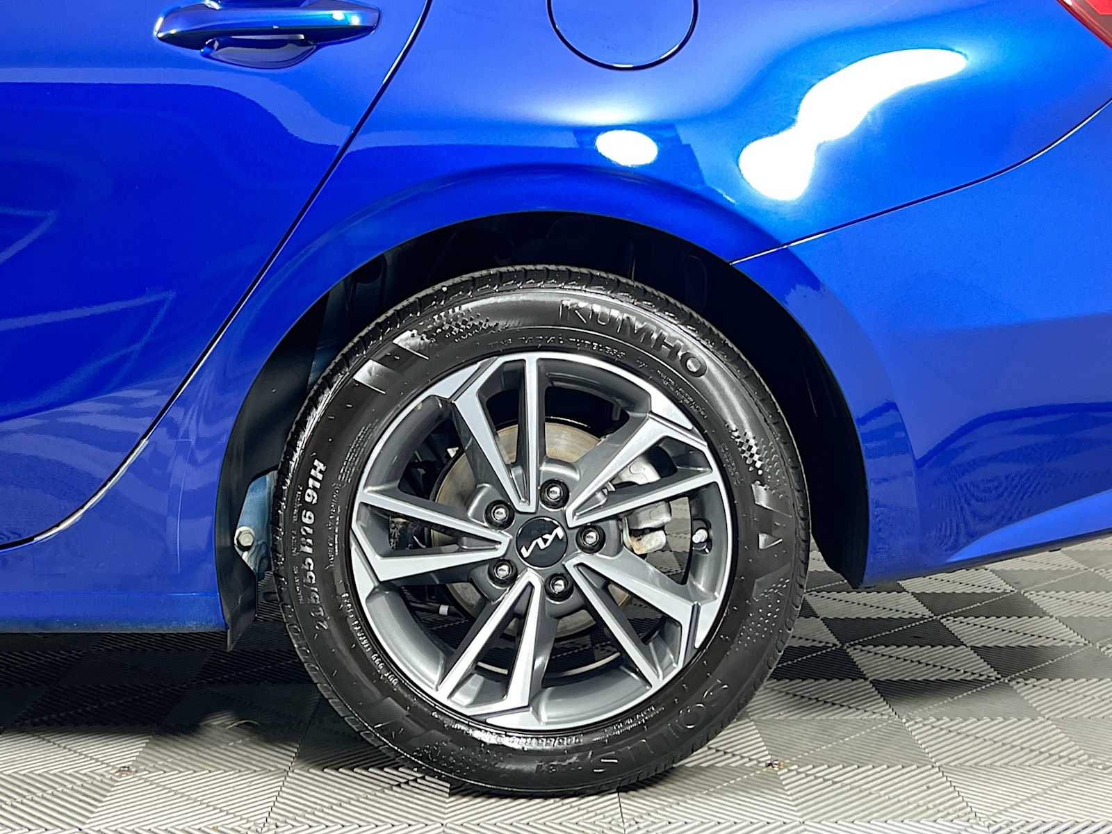 2024 Kia Forte LXS - Photo 29