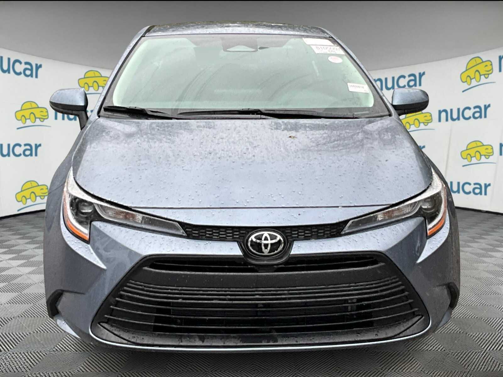 2025 Toyota Corolla LE - Photo 2