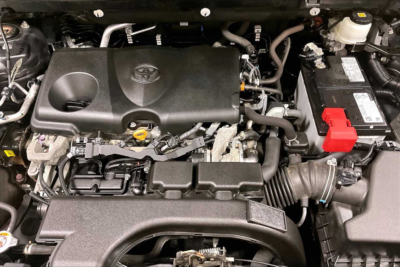 2021 Toyota RAV4 XLE - Photo 35