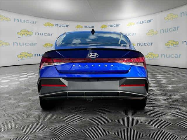 2025 Hyundai Elantra SEL Sport - Photo 17