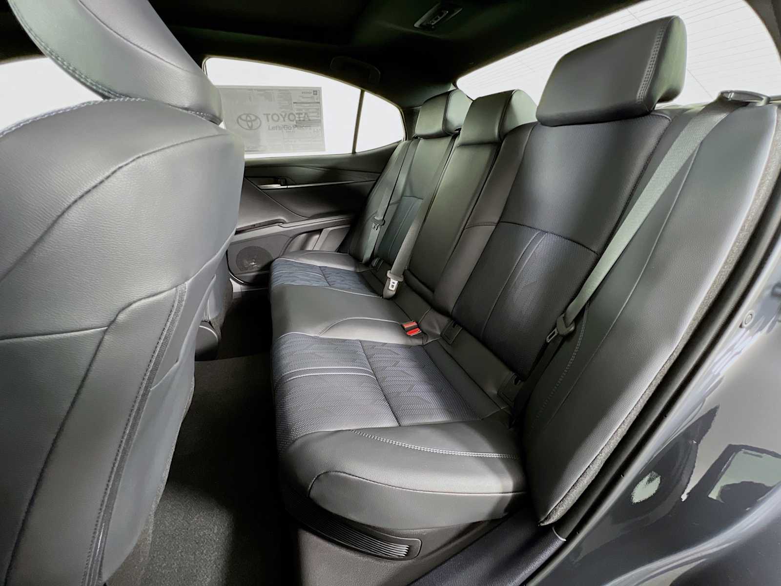2025 Toyota Camry XSE - Photo 13
