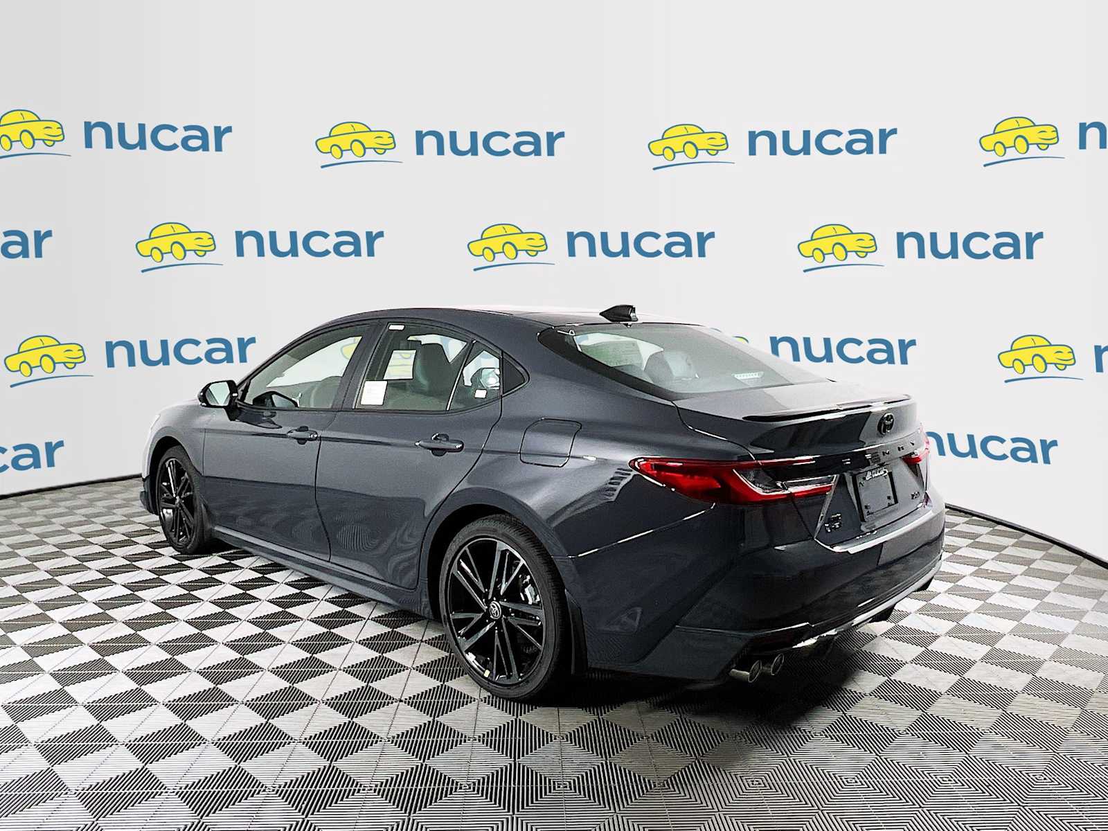 2025 Toyota Camry XSE - Photo 4