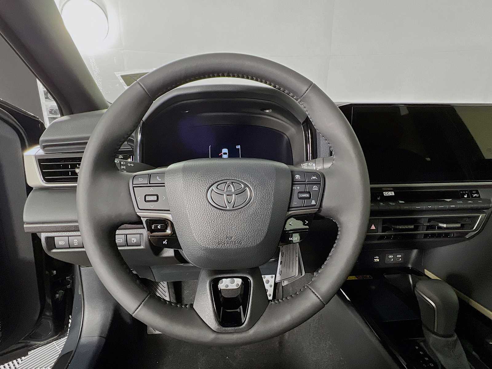 2025 Toyota Camry XSE - Photo 7
