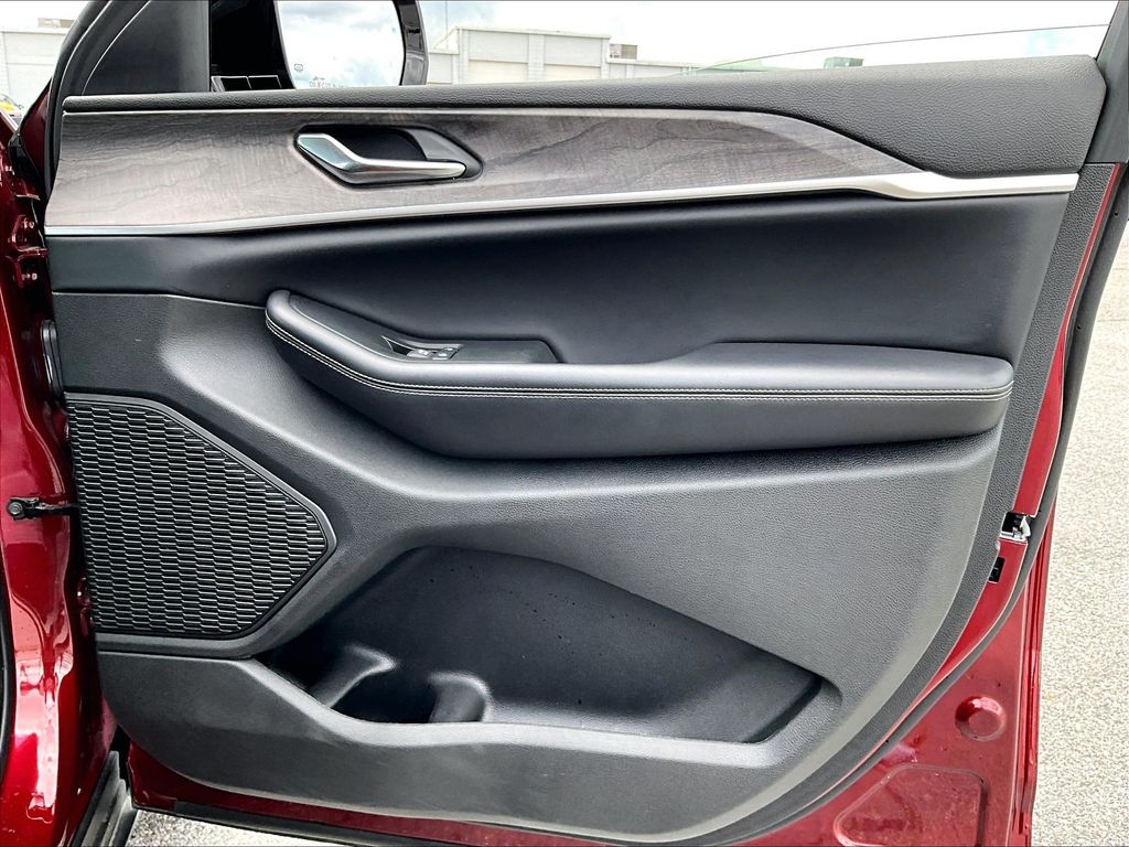 2024 Jeep Grand Cherokee L Limited - Photo 12