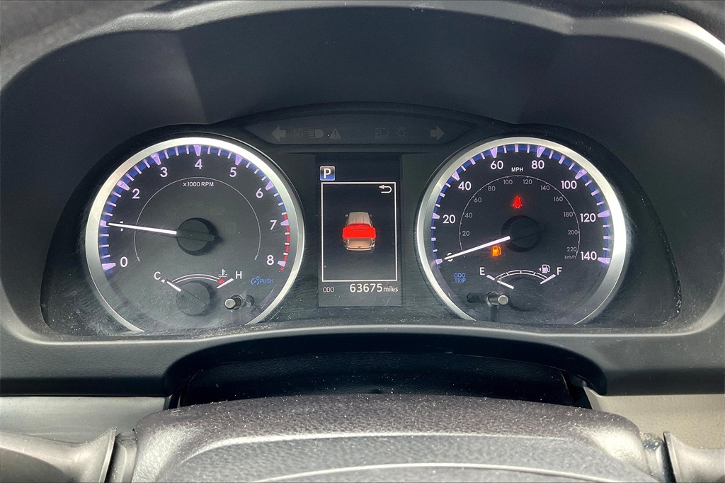 2019 Toyota Highlander LE - Photo 24