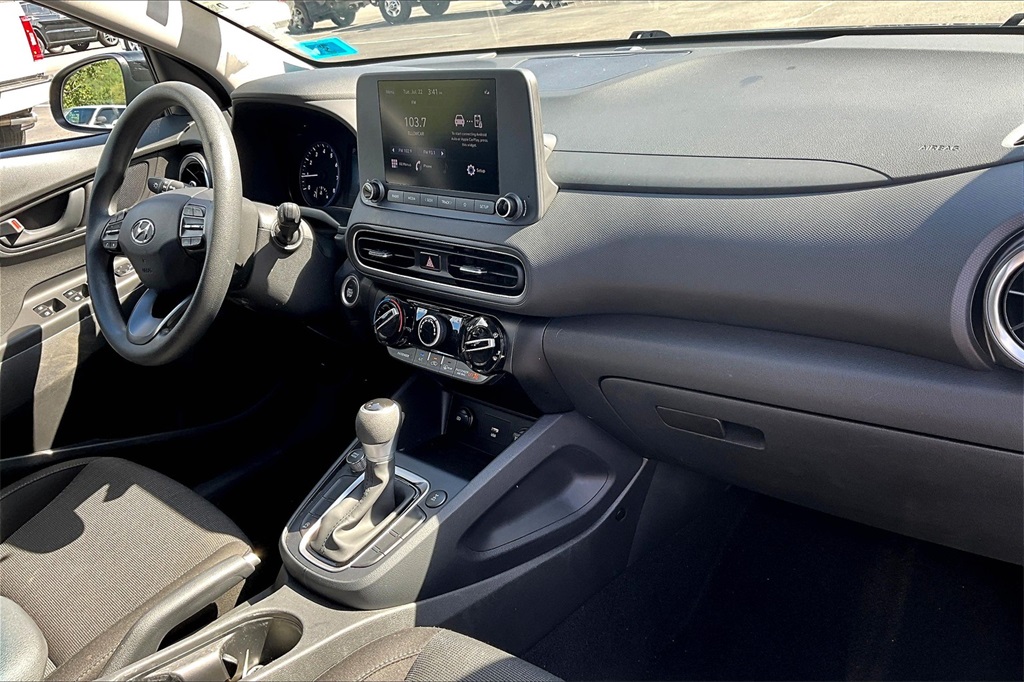 2023 Hyundai Kona SEL - Photo 14