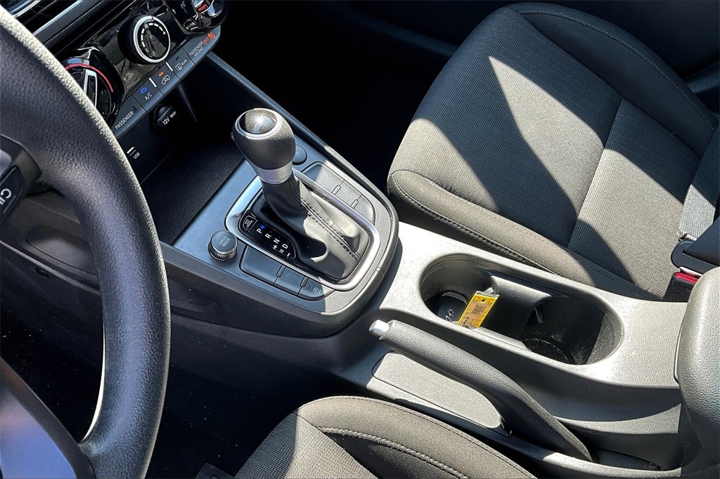 2023 Hyundai Kona SEL - Photo 20