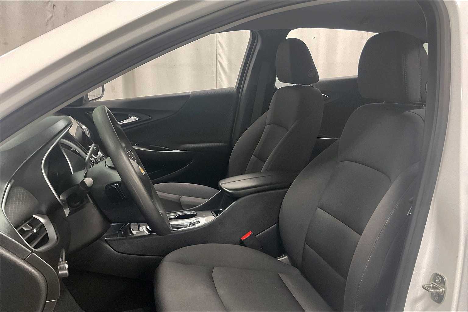 2023 Chevrolet Malibu LT - Photo 10