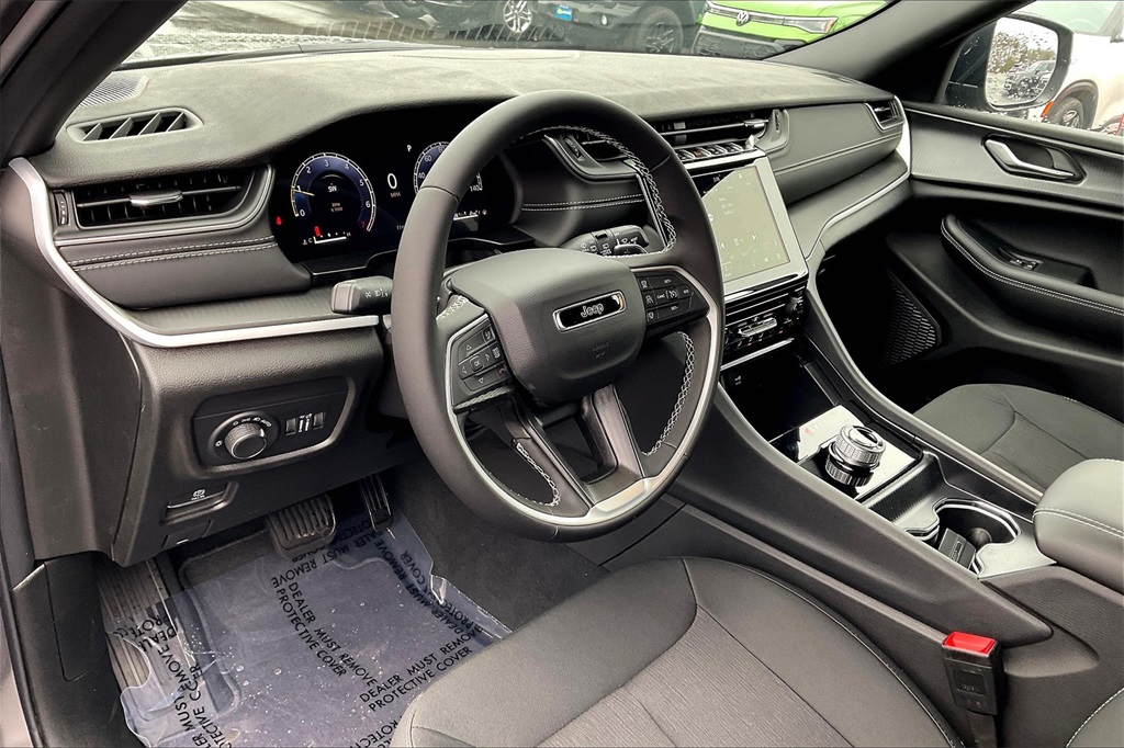 2025 Jeep Grand Cherokee Laredo - Photo 9