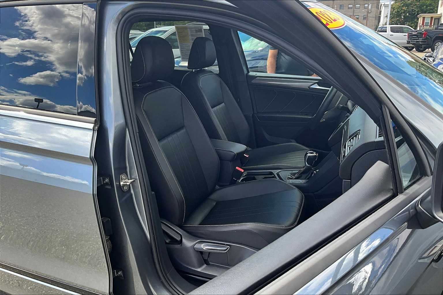 2023 Volkswagen Tiguan SE R-Line Black - Photo 11